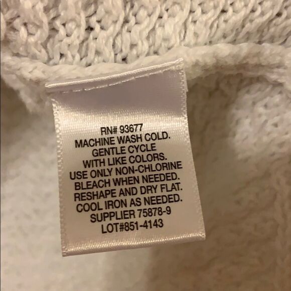 Liz Claiborne sweater  - Picture 3 of 6